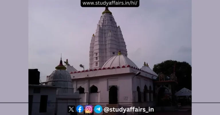 समलेश्वरी मन्दिर भारत के ओड़िशा राज्य के सम्बलपुर नगर में स्थित एक हिंदू मंदिर है। यह मन्दिर महानदी के किनारे स्थित है। 